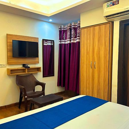 Hotel Golden Bliss At New Delhi International Airport Экстерьер фото